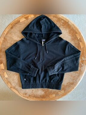 DNDL Black Quarter Zip Jacket